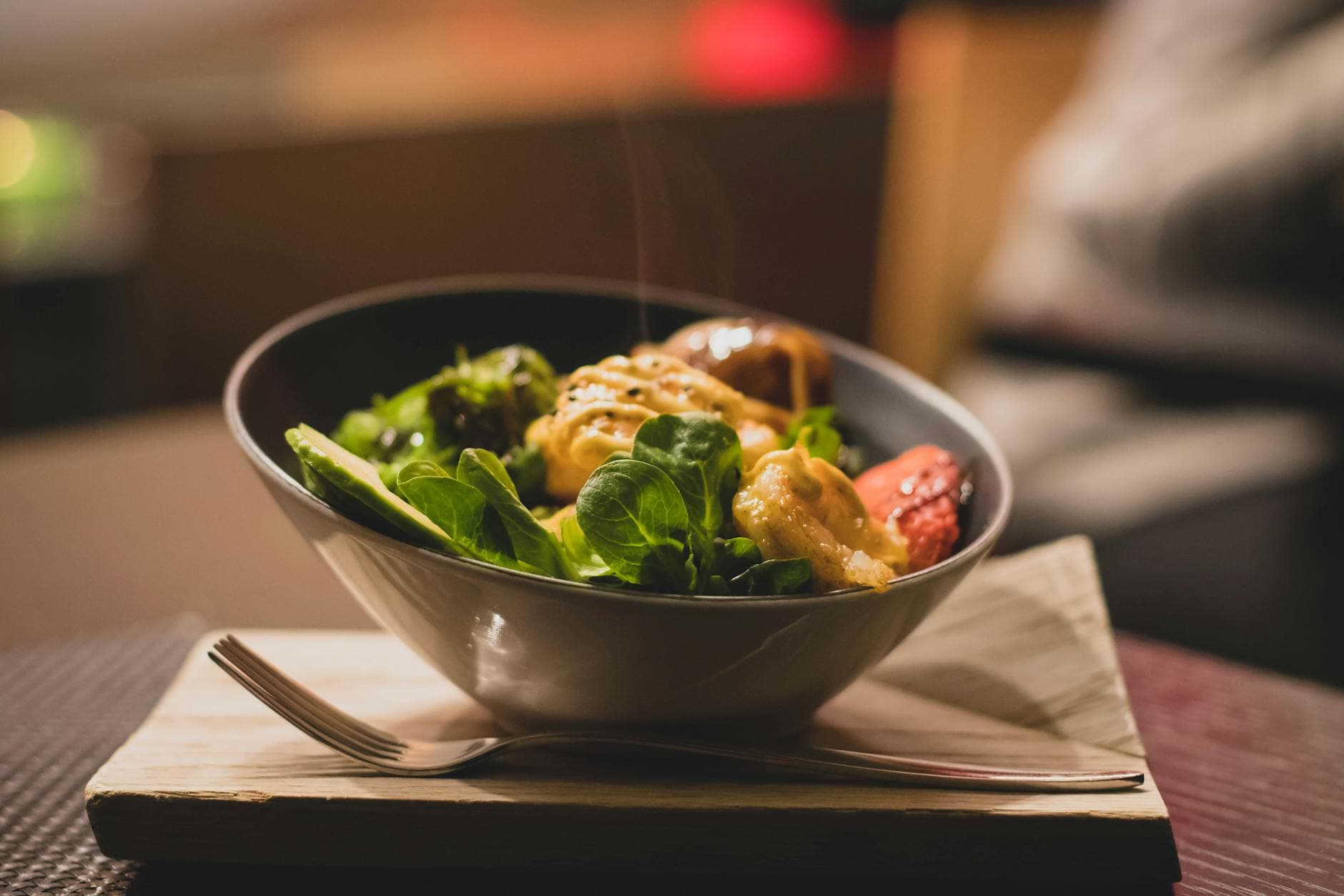 Quinoa que no sabe a cartón: técnica de cocción y 3 bowls completos