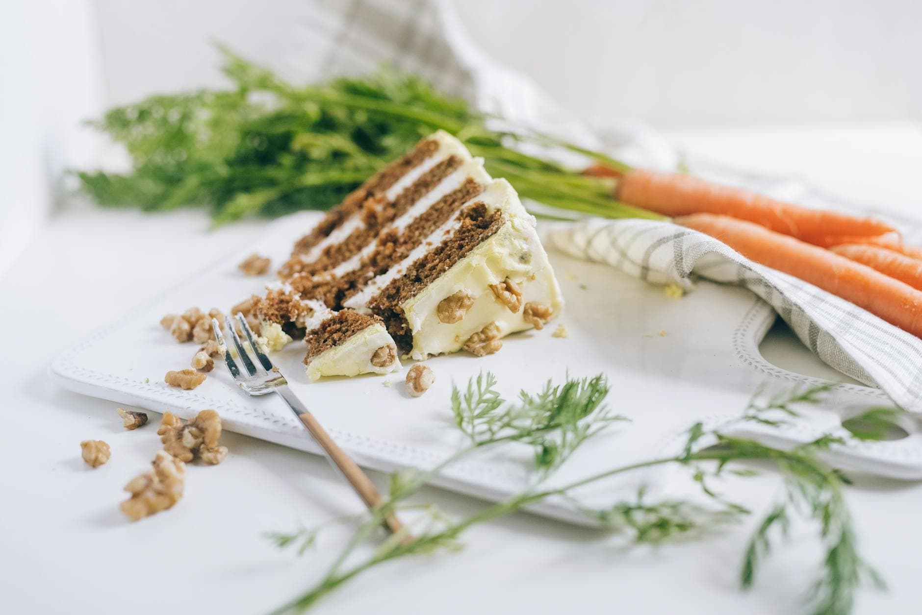 Carrot Cake Vegana y Sin TACC: Húmeda, Especiada, con Frosting de Anacardos